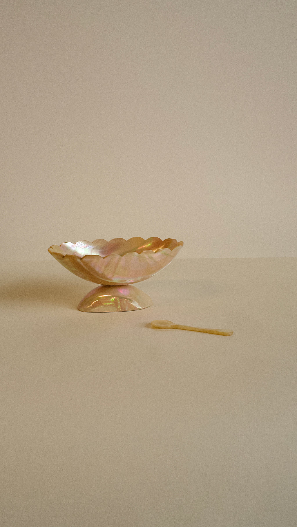 Vintage Scalloped Mother of Pearl Pedestal Dish w/ Spoon