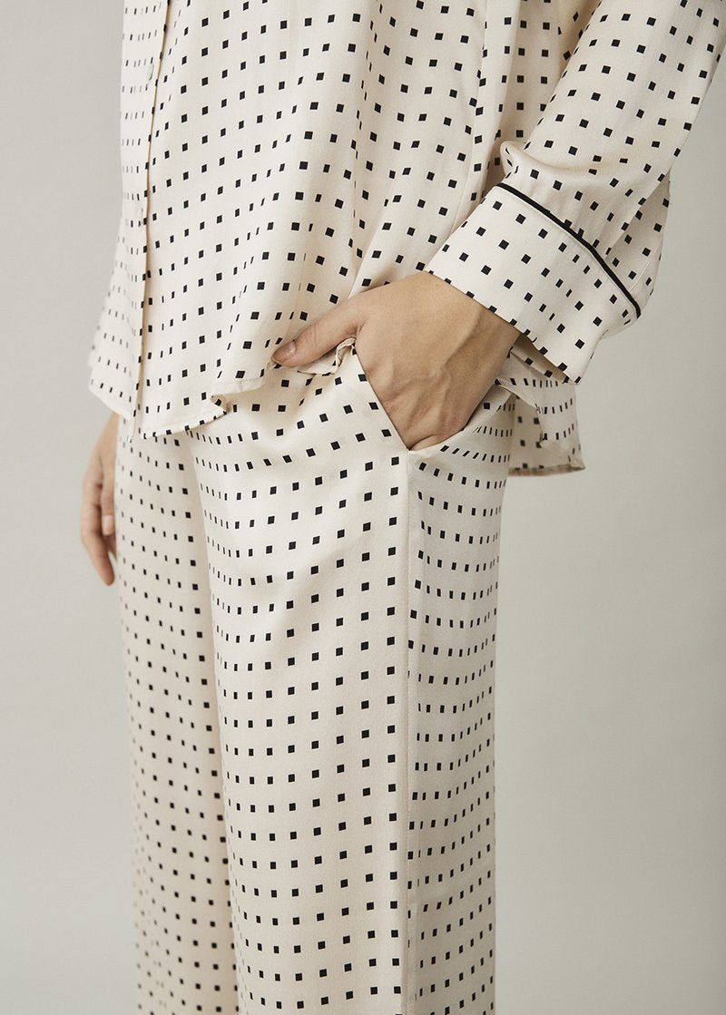 ASCENO LONDON CREAM SQUARE SILK TROUSER