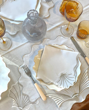 Vintage Shell Embroidered Table Linen Set